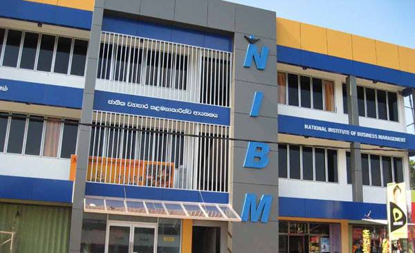 Outdoor 3D dimensional lettering by Supreme Advertising